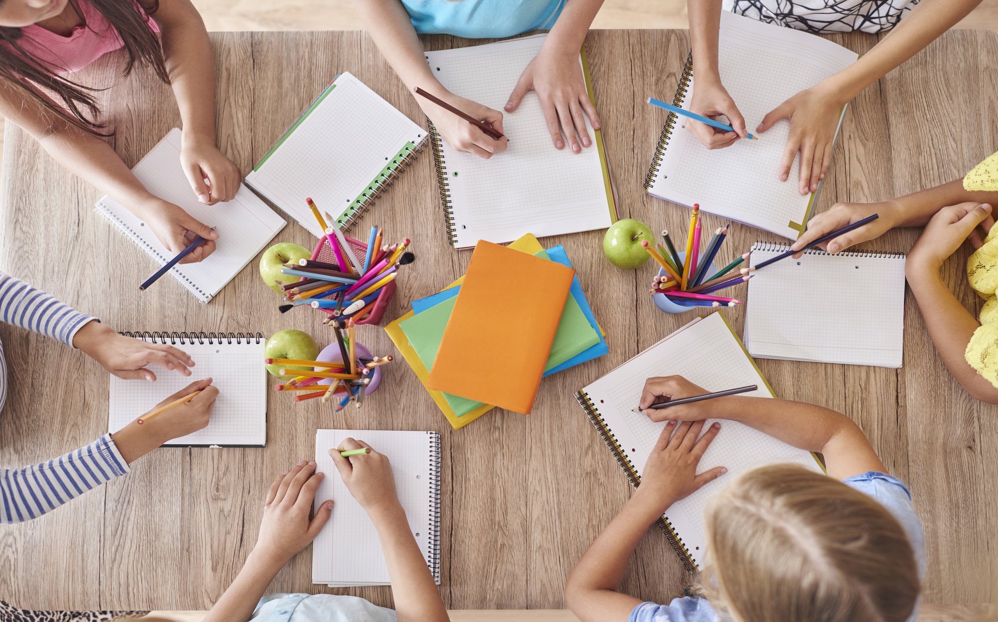 Activité manuelle pour les enfants à l'école